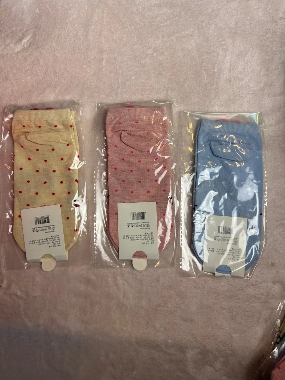 Sanrio Hello Kitty Heart Character Ankle No-Show Socks 3 Pair Pack One Size New